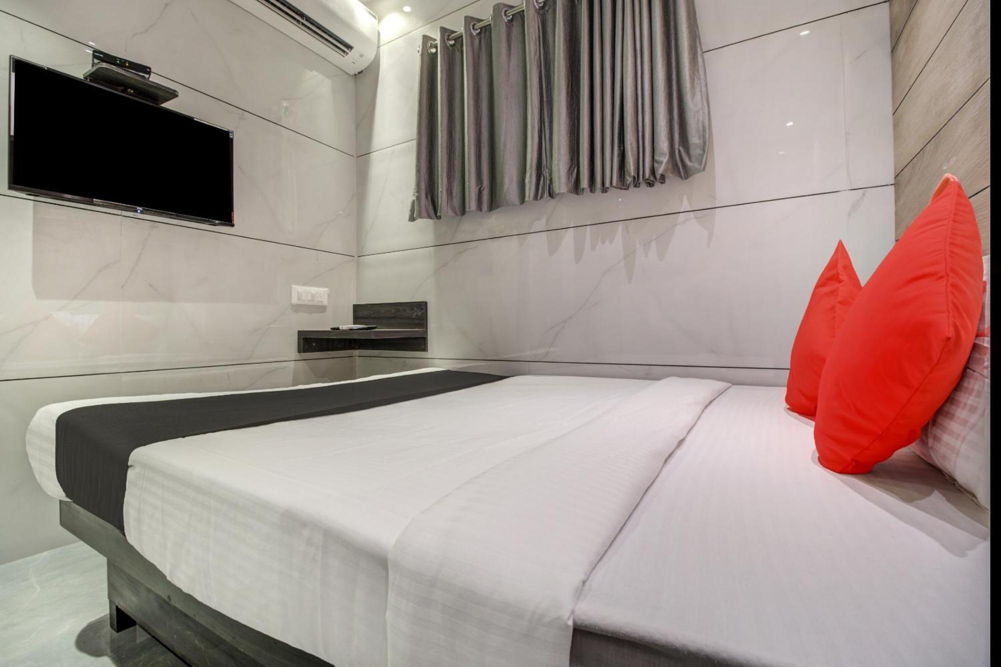 Hotel Spring Residency มุมไบ ภายนอก รูปภาพ