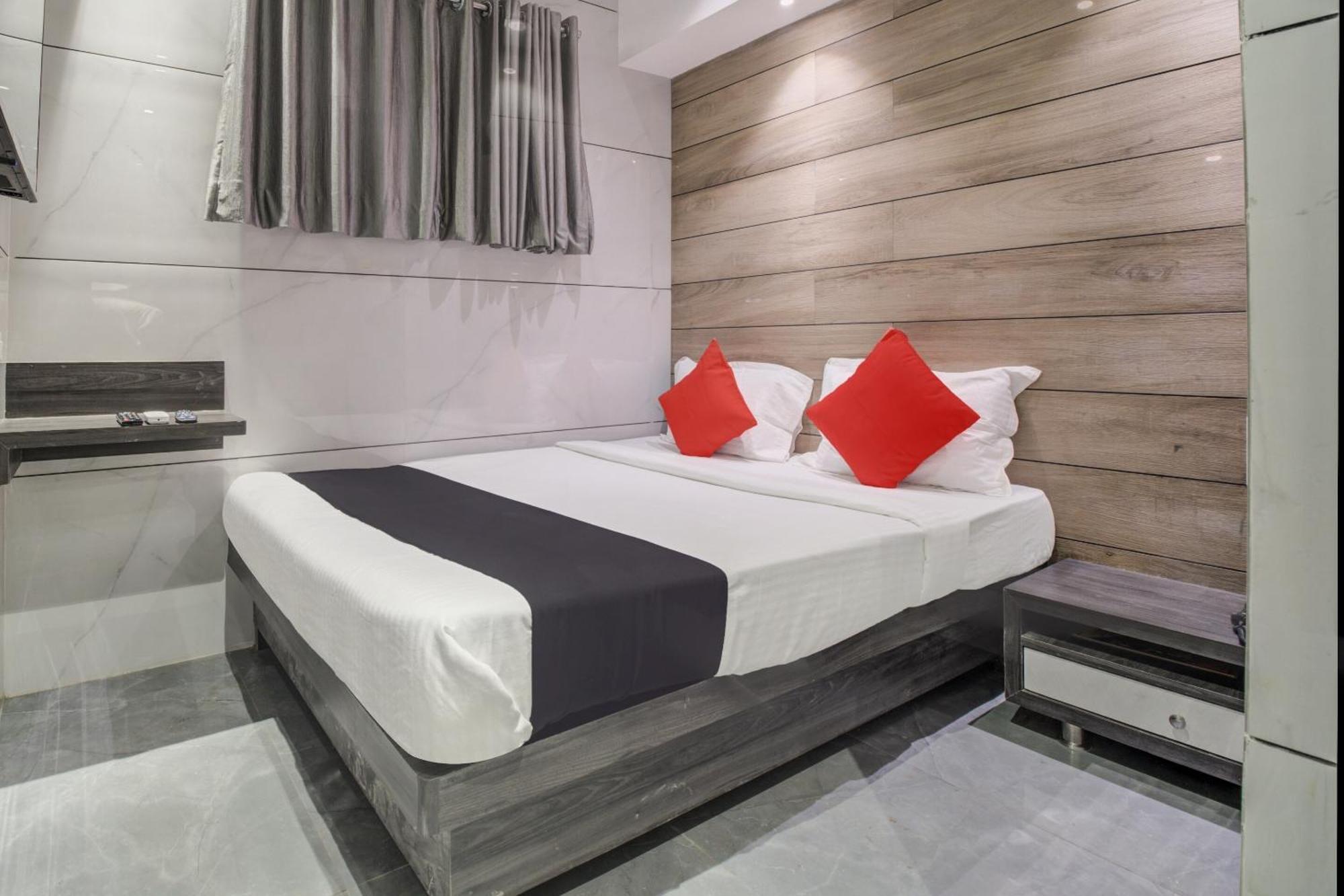 Hotel Spring Residency มุมไบ ภายนอก รูปภาพ